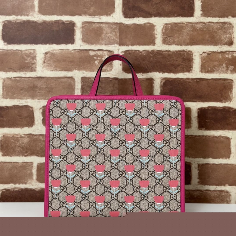 G*u*i shopping bags
